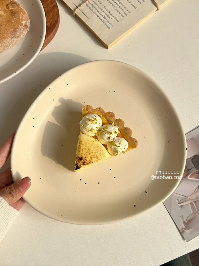 三角盘泼墨餐具陶瓷新款高颜值甜品盘蛋糕家用早餐盘子