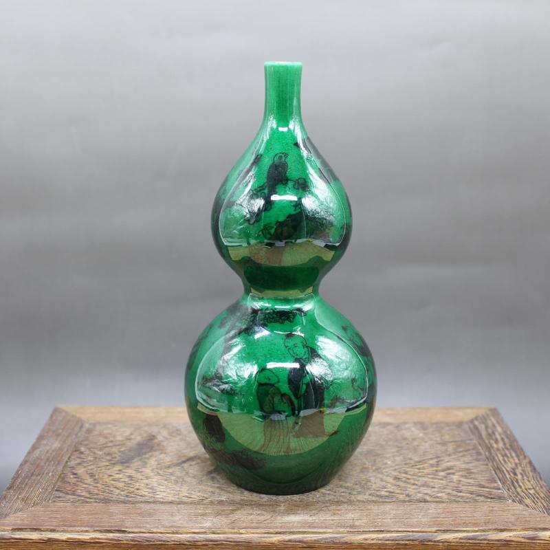 清乾隆年制綠釉墨彩人物葫蘆瓶 仿古工藝觀賞瓷器擺件 古玩收藏1入
