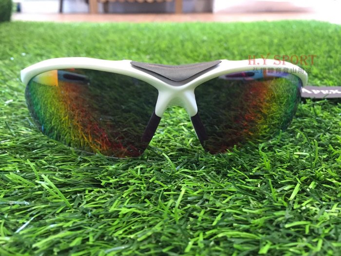 【H.Y SPORT】《APEX》抗UV運動太陽眼鏡/墨鏡/過濾紫外線及強光（白）