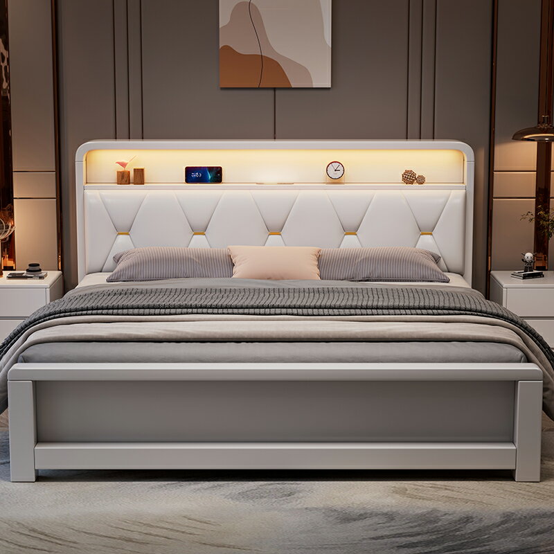 北歐實木床1.8軟靠帶夜燈雙人床1.5m1.35現代簡約小戶型1.2白色床
