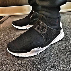 【日本海外代購】 NIKE SOCK DART 藤原浩 平民版 針織 襪套 黑網布 白底 潑墨 點點