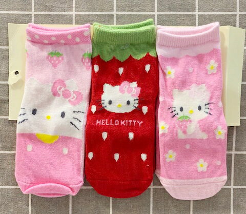 【震撼精品百貨】Hello Kitty 凱蒂貓 三麗鷗 KITTY3入兒童襪子(10 12CM)-草莓#04989 震撼日式精品百貨
