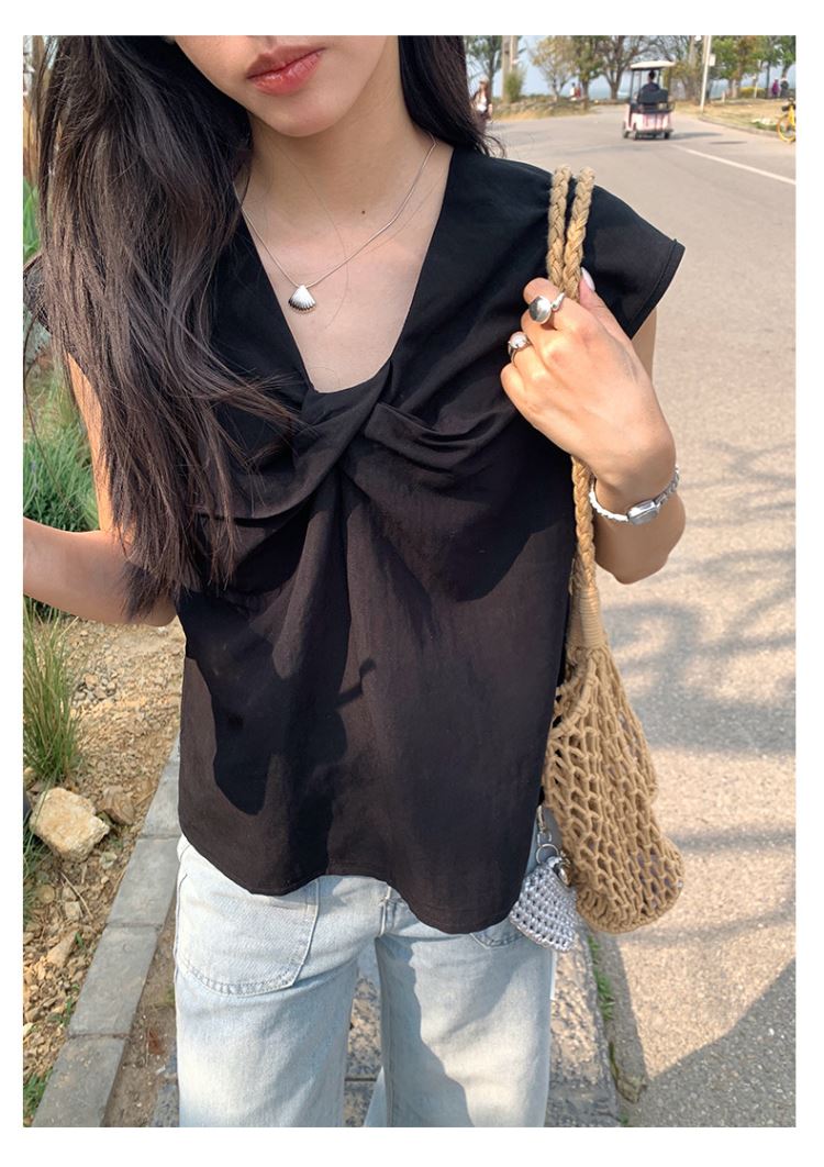 V領交叉扭結無袖背心上衣【29-12-8H1CH520380-25】ibella 艾貝拉