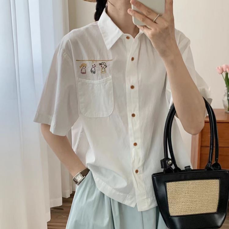 童趣刺繡百搭短袖襯衫上衣女【55-12-856977-25】ibella 艾貝拉