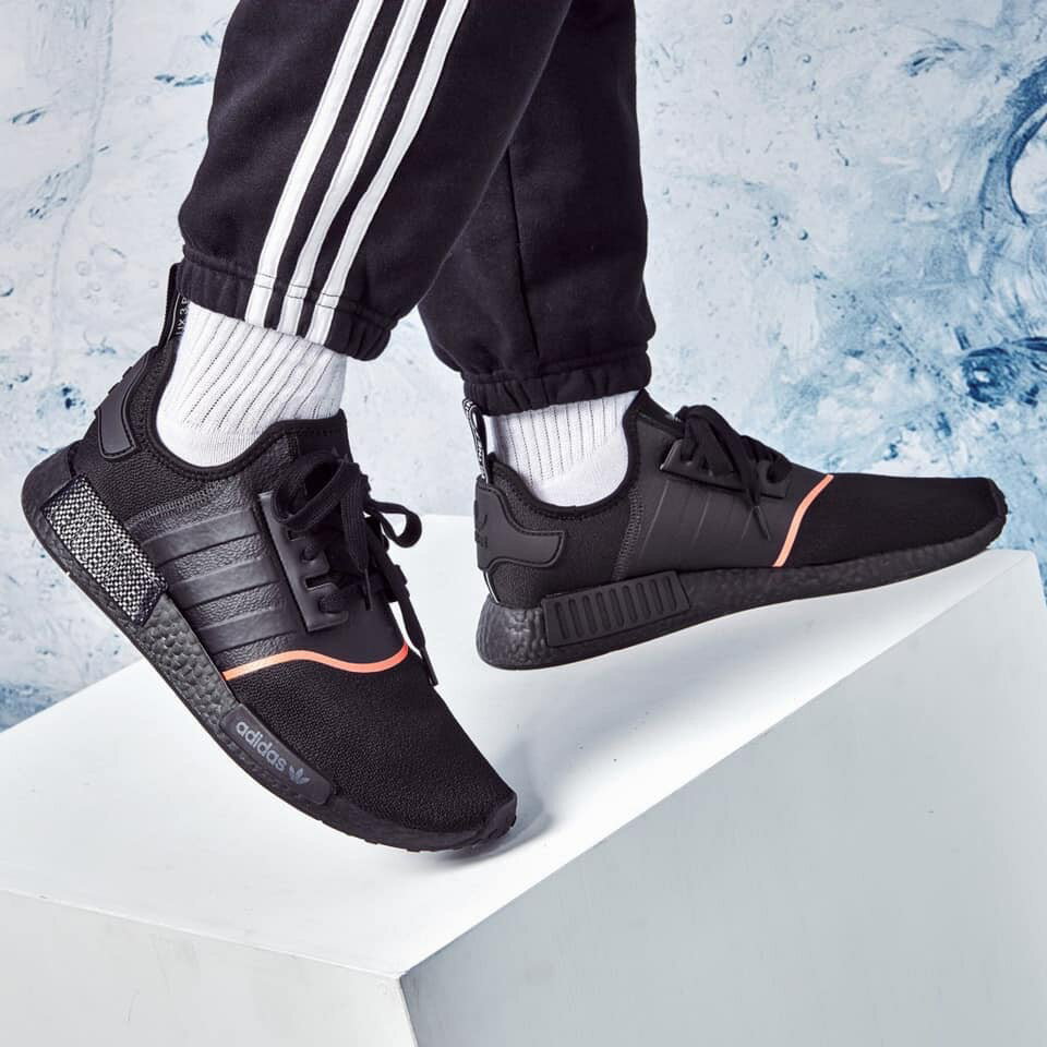 滿額 現折 100 Adidas Nmd R1 男鞋休閒鞋全黑紅線boost 熱門款ee5085 勝利屋 商品評價 勝利屋victoryworld Rakuten樂天市場