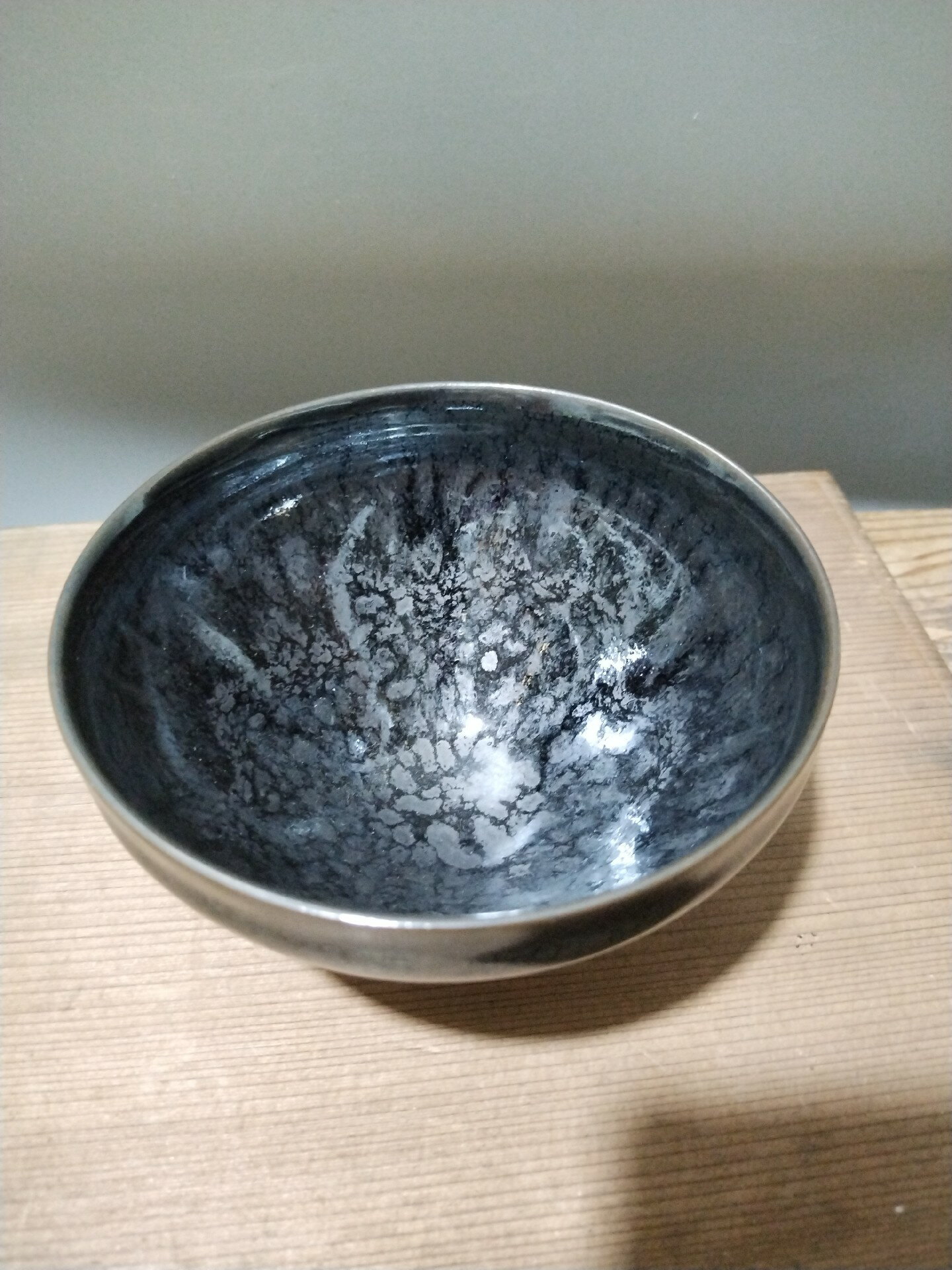 日本迴流瓷器陶器窯變釉天目盞茶盞宋盞樣式。昭和時期抹茶碗茶盞