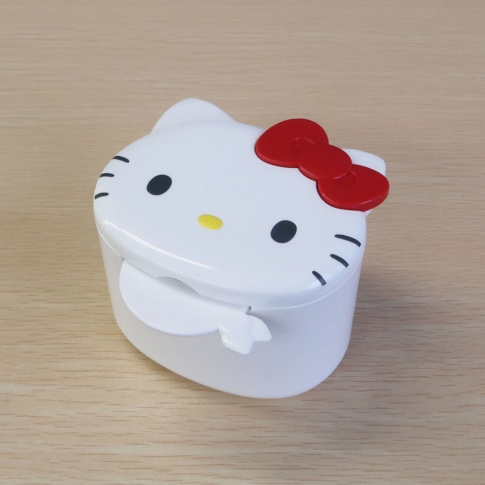 牙齒矯正維持器專用清洗盒 日本製 限定款 Hello Kitty 假牙 維持器 浸泡盒 收納盒 清洗盒 日本進口 - 日本製 限定款 Hello Kitty 牙齒矯正維持器專用清洗盒 假牙 維持器 浸泡盒 收納盒 清洗盒