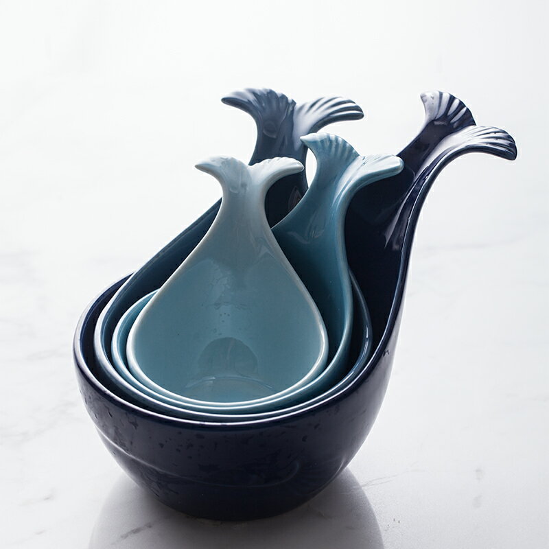 朵頤異形帶手柄的餐具日式鯨魚碗創意 家用調料碗可愛個性陶瓷碗1入