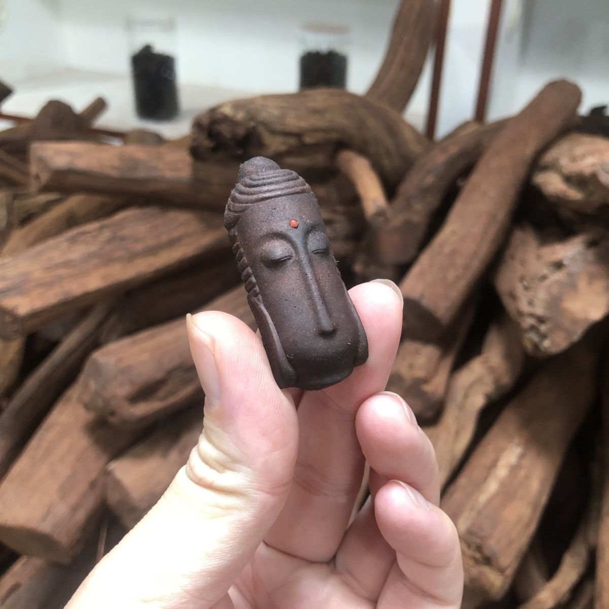 天然緬甸小葉奇楠降真香精木作精雕刻北魏佛掛件配飾掛脖配繩子