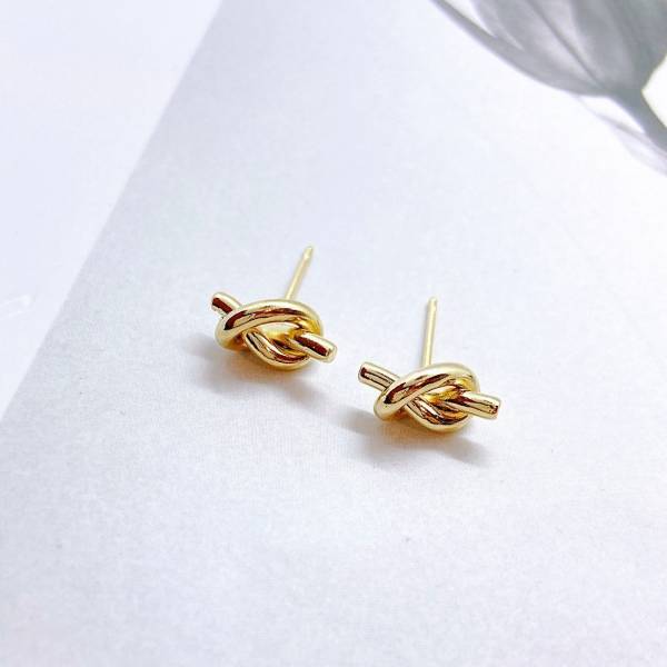 現貨專區｜甜美扭結耳環-閃耀金(BPE5-G)｜送禮精選店家★Reyna jewelry 女王飾品