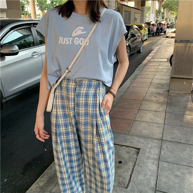 網紅氣質無袖短款背心女上衣夏季寬松百搭字母印花打底衫t恤1入
