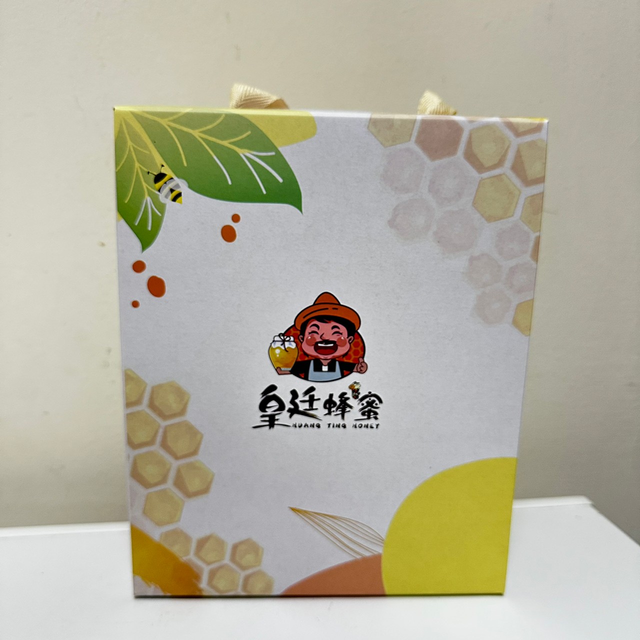 南投縣中寮鄉/皇廷養蜂場/蜂蜜禮盒組(420g*2瓶入)//另售蜂蜜.龍眼蜜.蜂花粉.蜂王乳.蜂蜜醋系列.蜂膠.蜂蠟