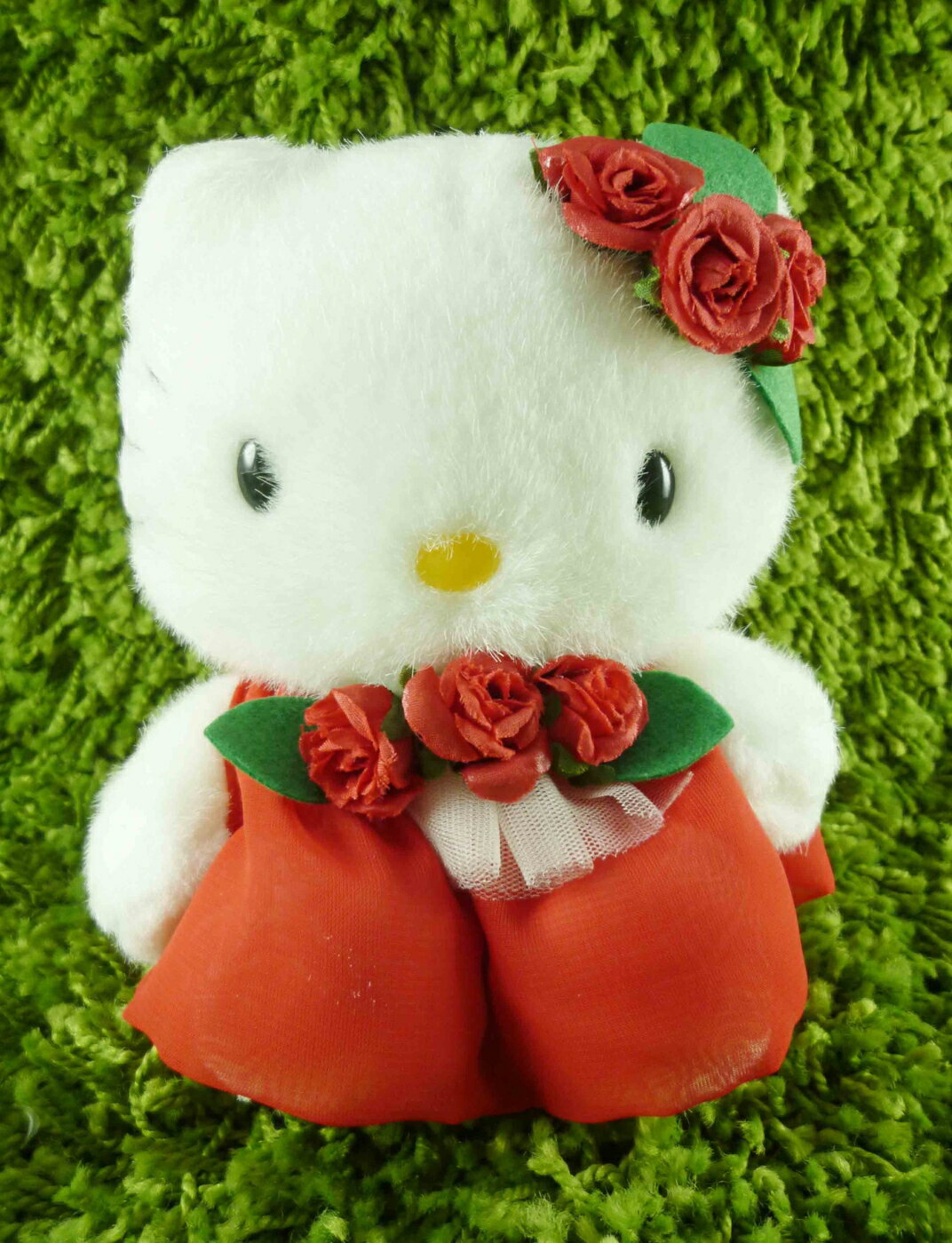 【震撼精品百貨】Hello Kitty 凱蒂貓 KITTY絨毛娃娃-葡萄牙服飾-紅色 震撼日式精品百貨