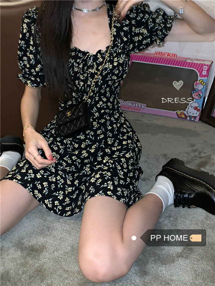 PPHOME莊園女主~法式方領顯瘦泡泡袖碎花連衣裙夏季收腰雪紡短裙