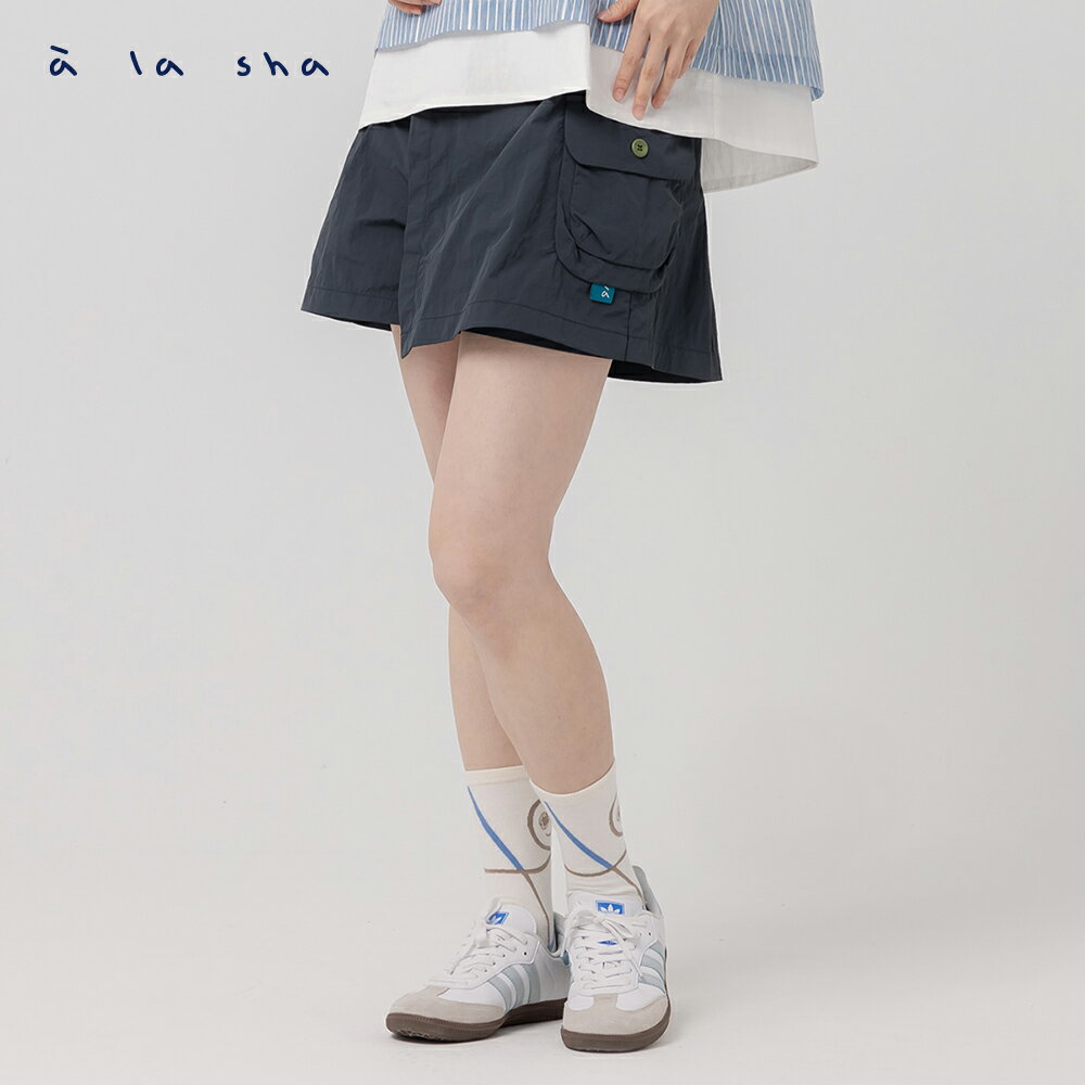 a la sha 打褶造型工裝短褲裙 1