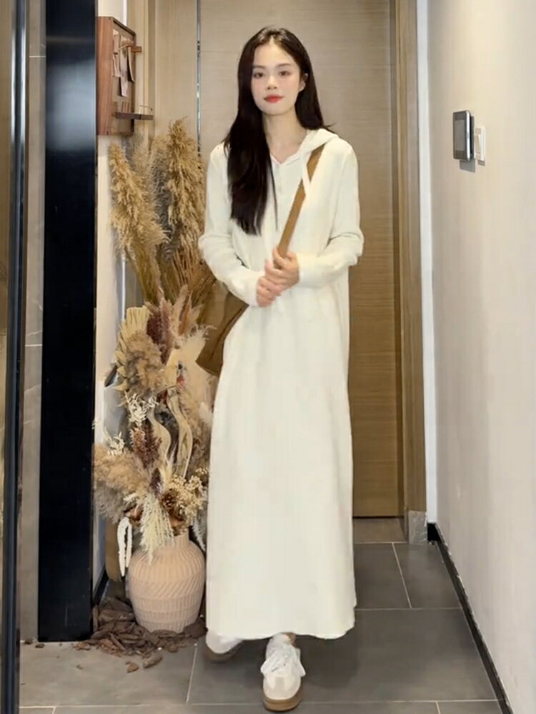 秋冬季2024新款配大衣內搭長款洋裝白色針織毛衣連衣裙子女連帽打底裙【步行者戶外生活館】