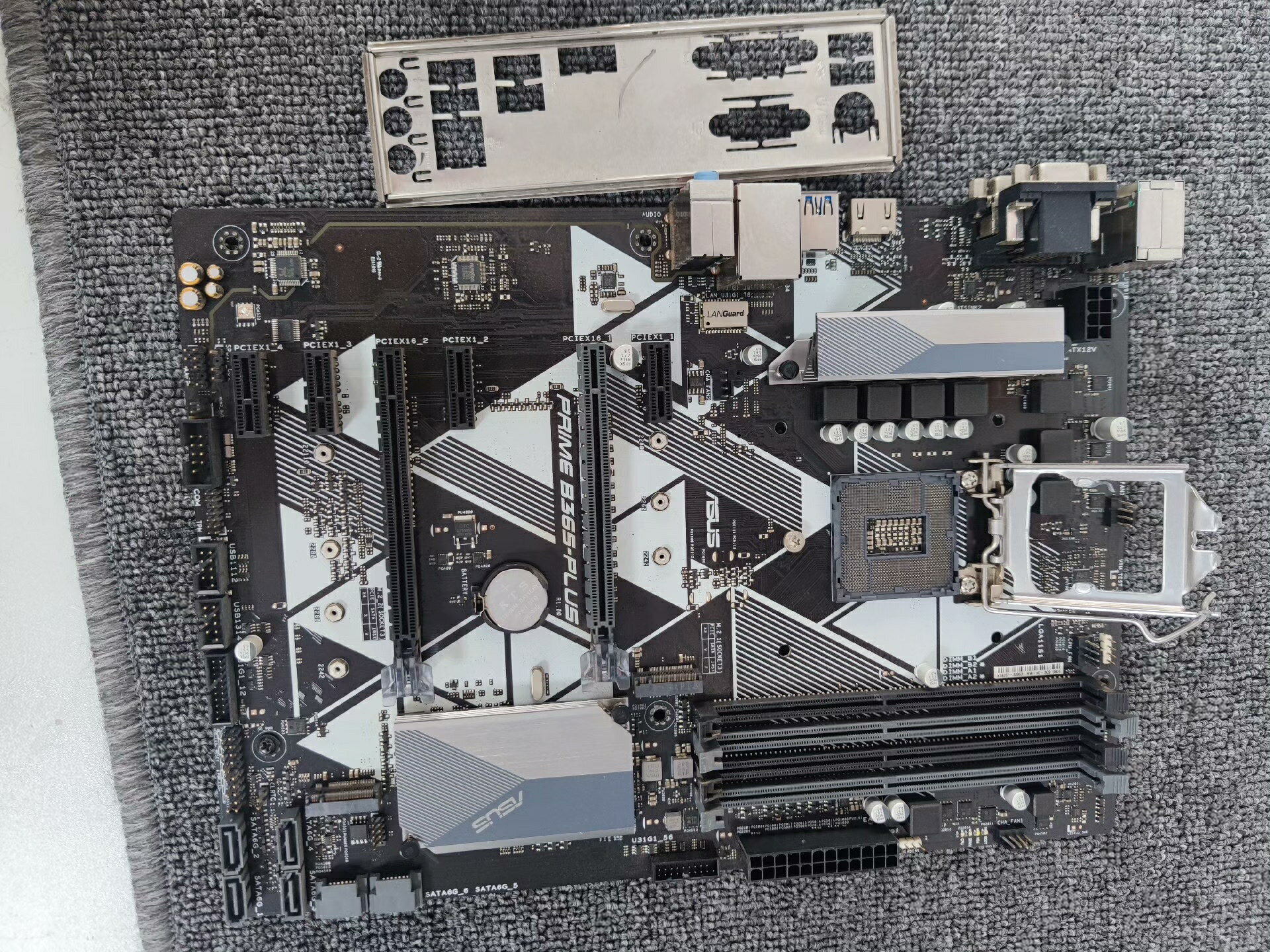 華碩PRIME B365-PLUS 大板 針腳完好 功能正常 實拍圖片 成色如新 電腦主機板 高效穩定 支援9代CPU 臺灣現貨