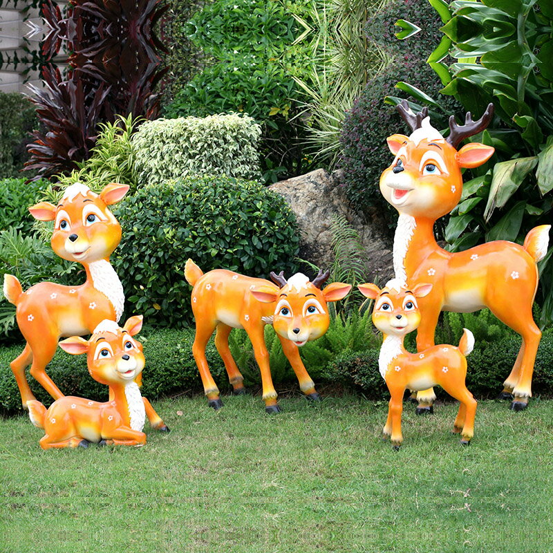 園林仿真梅花鹿擺件戶外卡通動物玻璃鋼雕塑公園景觀小品裝飾擺設