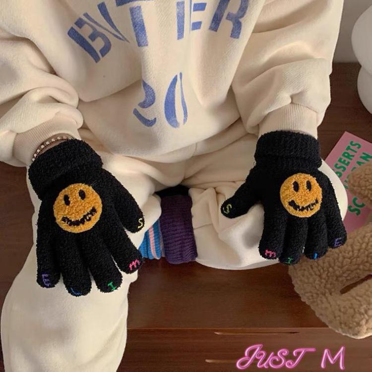 兒童手套韓國ins冬季嬰幼兒童可愛笑臉手套寶寶五指彈力保暖絨手套2-9歲 【年終特惠】