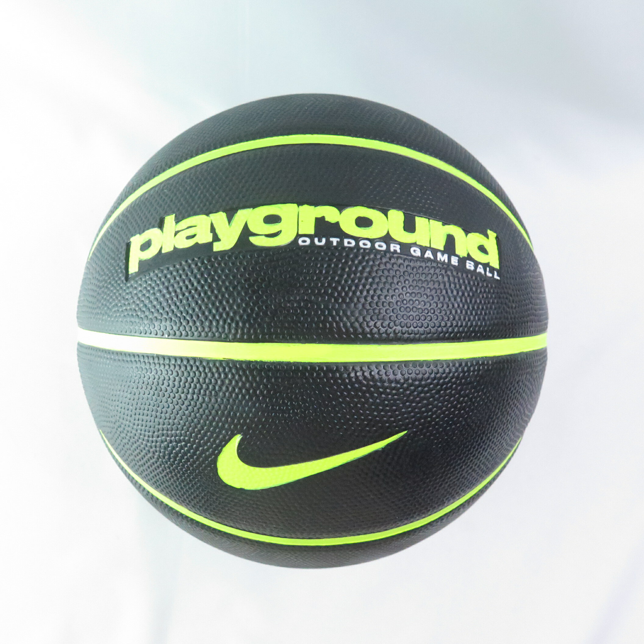 NIKE 449808507 Playground 8P 七號籃球 黑【iSport愛運動】
