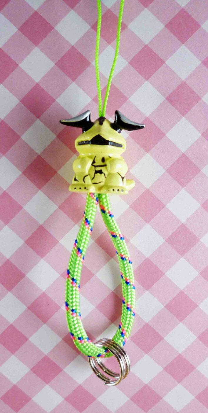 【震撼精品百貨】Ultraman 鹹蛋超人 吊飾/鑰匙圈-黃怪獸 震撼日式精品百貨