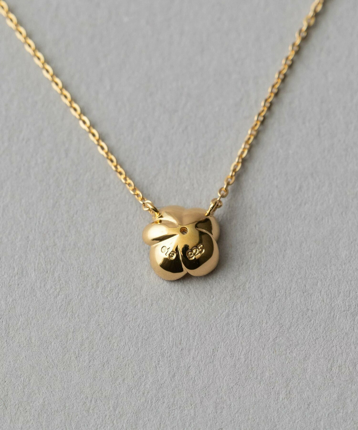 【Fun to Jewelry】ete 天然石花朵項鍊 金色/銀色 | 項鍊 送禮 情人節 [Rakuten Fashion] 2