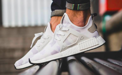 Adidas nmd top xr1 negras case