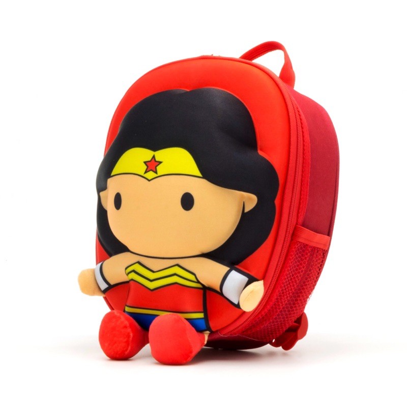 強強滾p-Travelmall｜DC正義聯盟授權兒童專用3D立體後背包-WONDER WOMAN神力女超人