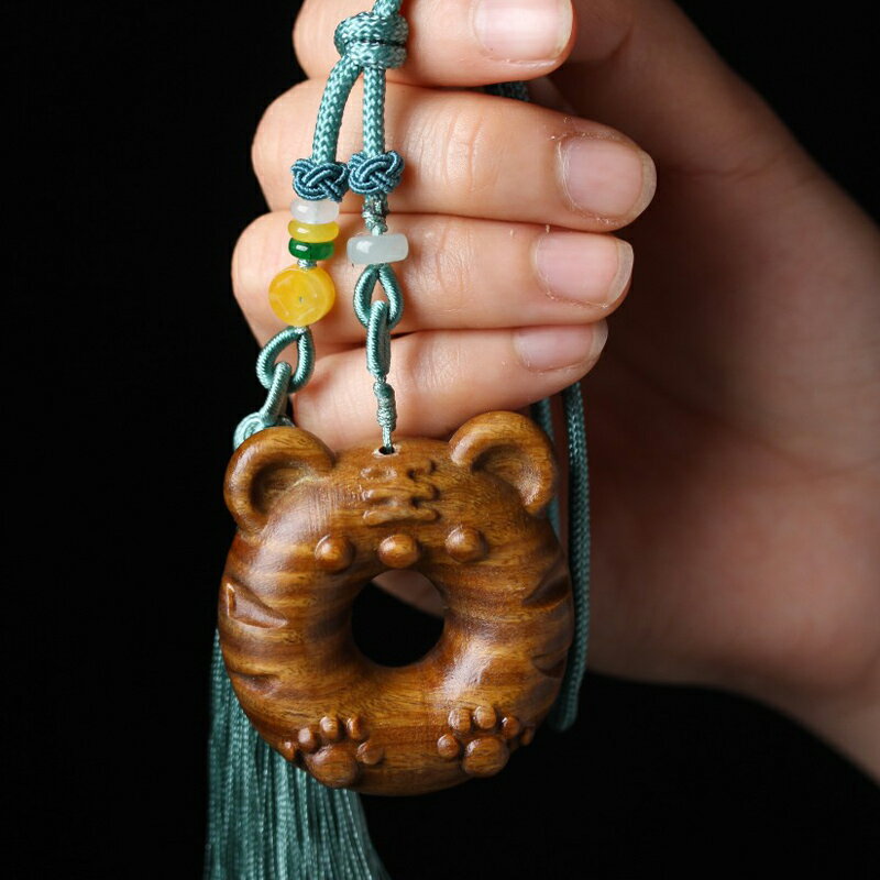 綠檀甜甜圈老虎吊墜檀香木老虎平安面包圈掛件創意禮品生肖虎掛墜