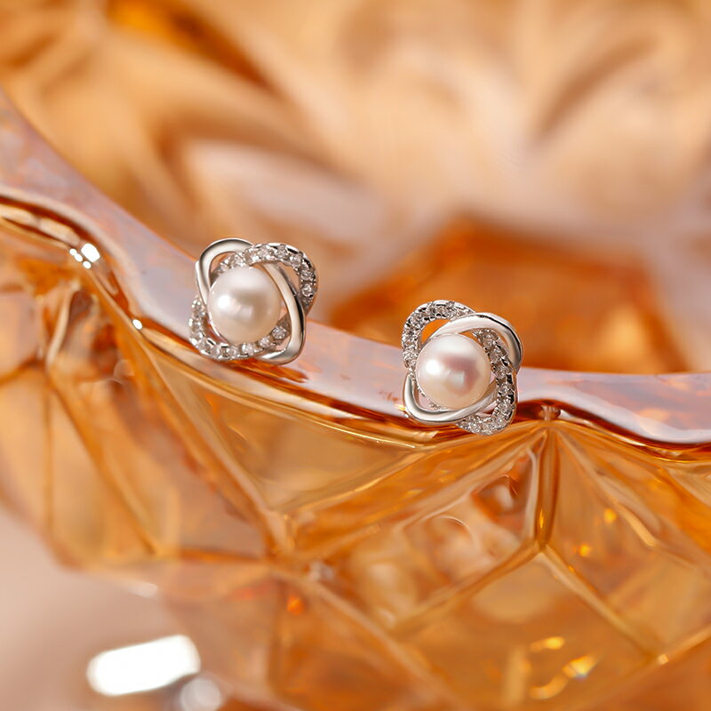 925純銀珍珠四葉草耳釘女夏年新款潮簡約花朵耳環ins小巧耳飾