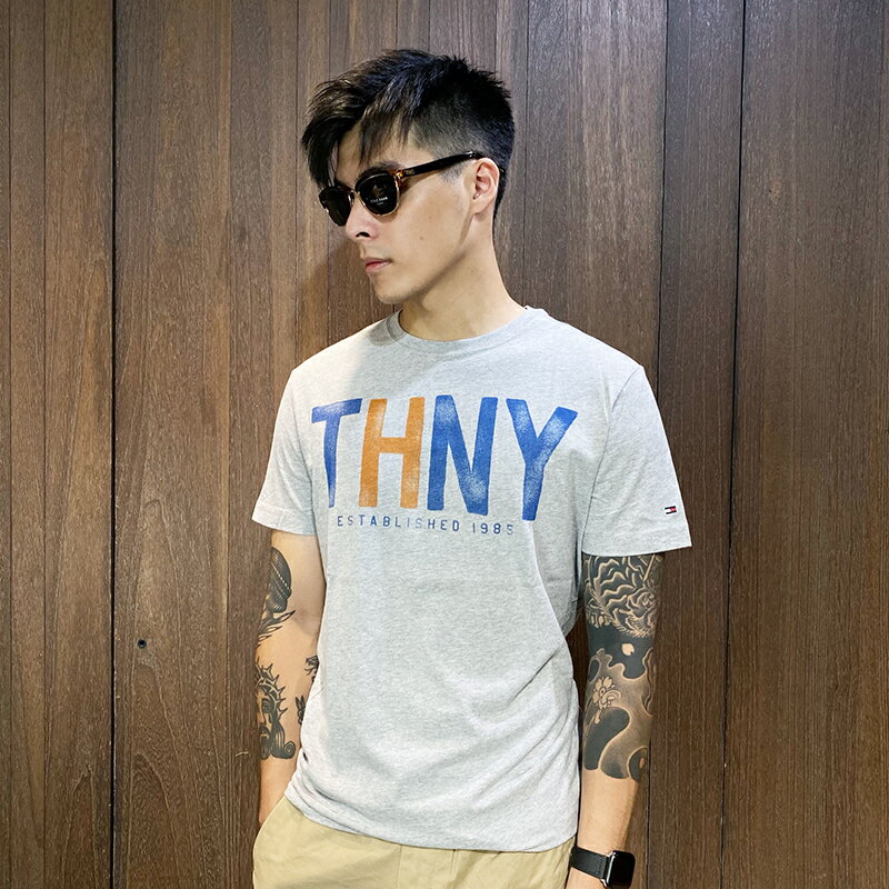 美國百分百【全新真品】Tommy Hilfige 短袖 棉質 T恤 TH 上衣 logo T-shirt 灰色 AJ76