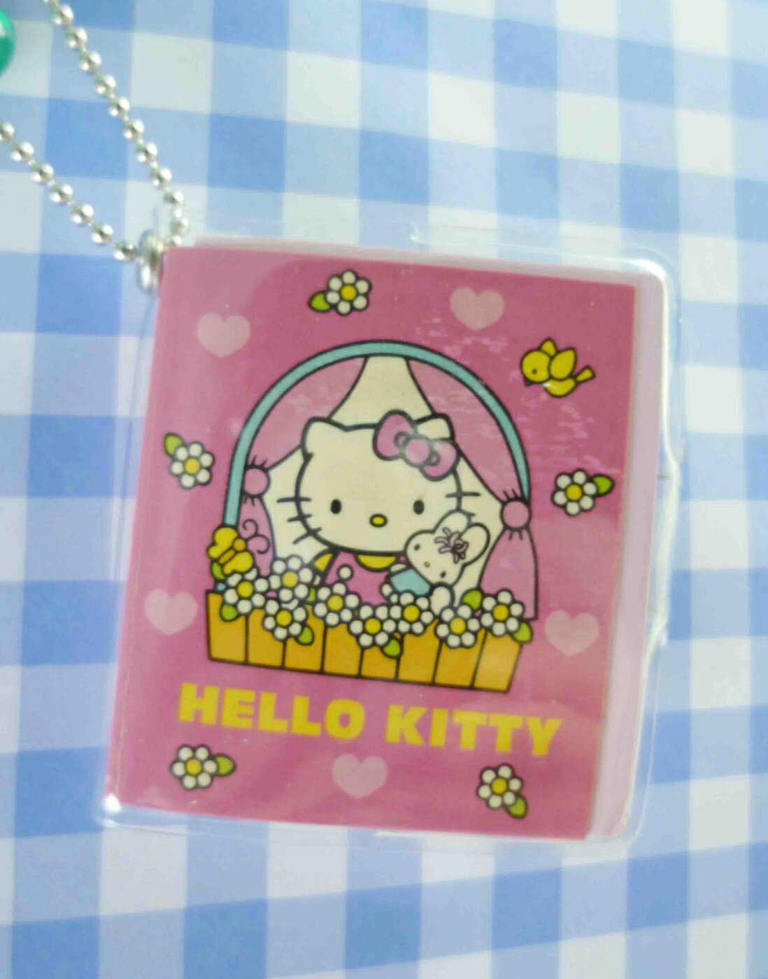 【震撼精品百貨】Hello Kitty 凱蒂貓 KITTY限量鑰匙圈-小書系列-窗戶 震撼日式精品百貨