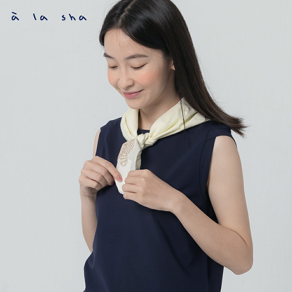 a la sha 花花繡花方巾