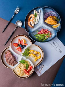 日式餐盤陶瓷分格盤子家用分隔餐具三格2021新款早餐盤一人食 城市玩家