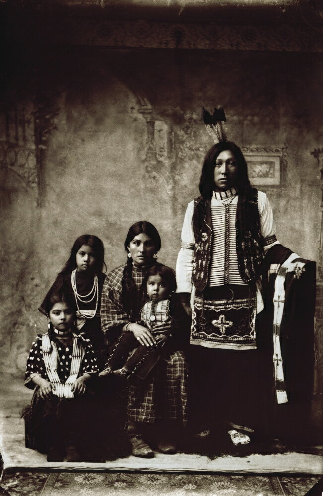 posterazzi-native-american-family-nnative-american-family-from