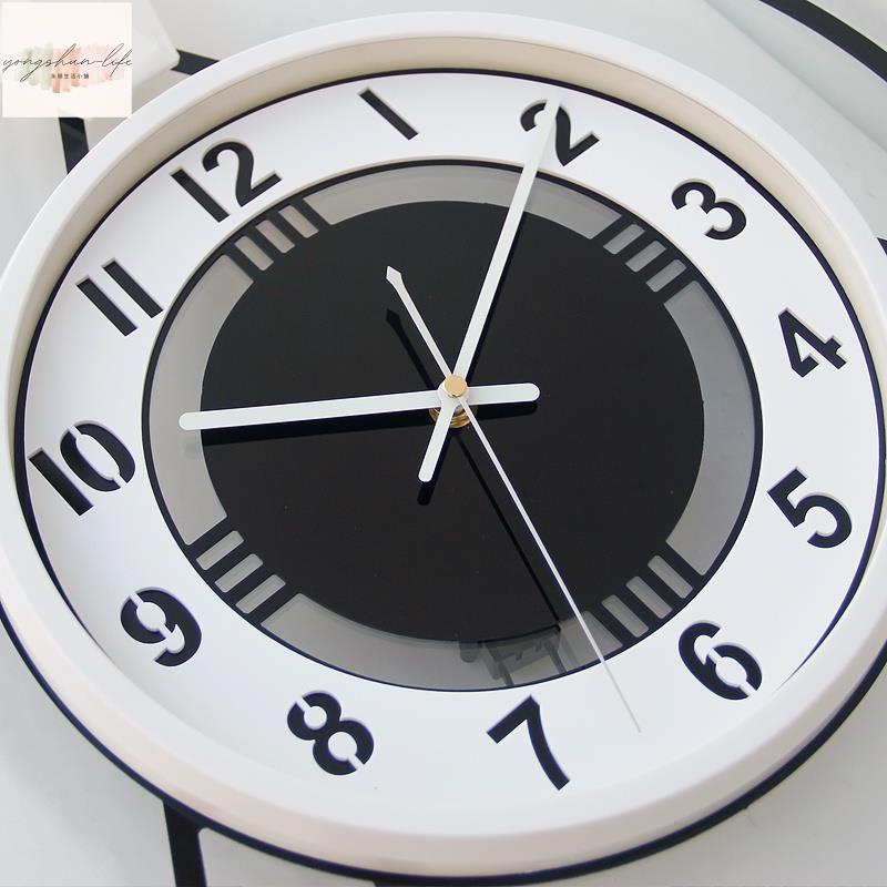 北歐鹿頭掛鐘客廳現代簡約個性掛錶輕奢網紅石英鐘錶創意家用時鐘