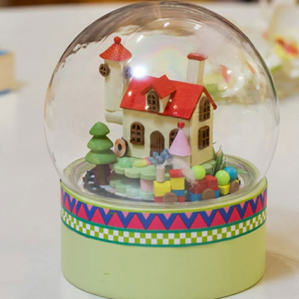 【WT16122320】 手製DIY小屋 手工拼裝房屋模型建築 音樂水晶球-歡樂糖果屋