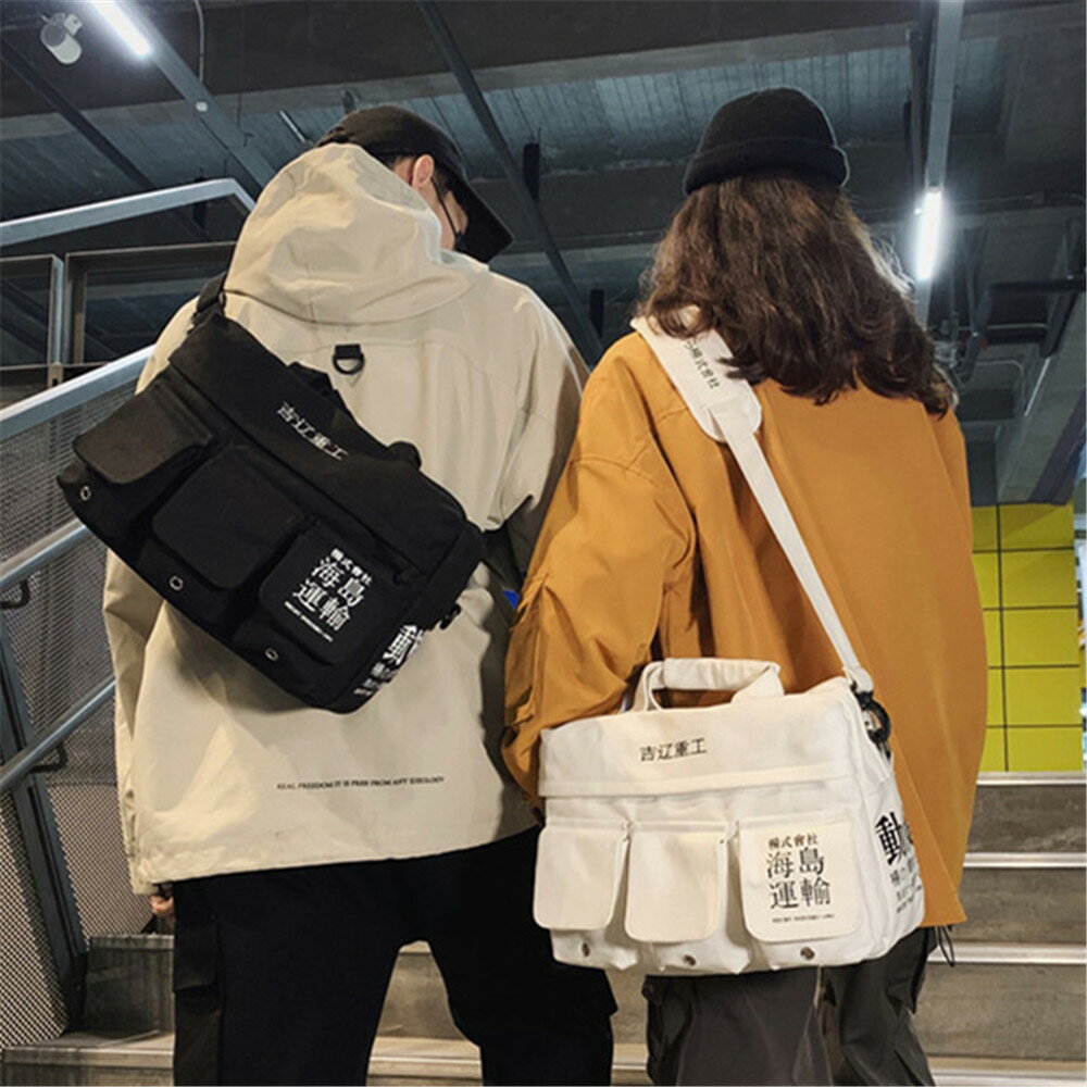 男士單肩包潮牌斜挎包ins工裝機能風多功能大容量揹包帆布郵差包