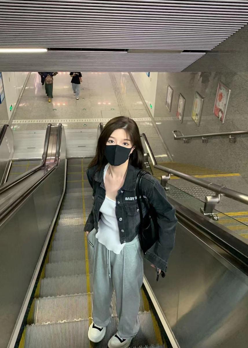短款外套牛仔外套黑灰經典牛仔服polo百搭顯瘦甜辣露腰顯瘦新款