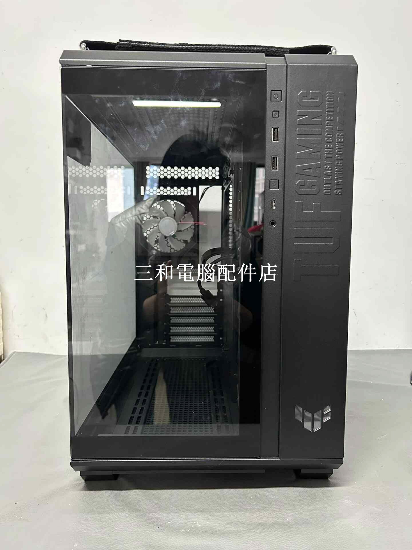華碩GT502 無立柱 360 水冷 通用螺絲 黑色 機箱 海景房 風扇 x4 支援 ATX 組裝配件