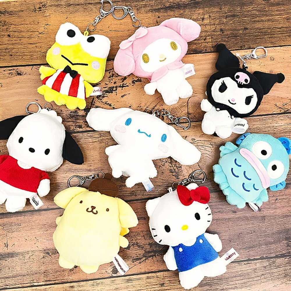 三麗鷗 毛絨吊飾化妝鏡 隨身鏡｜Hello Kitty 人魚漢頓 帕恰狗 補妝鏡 娃娃 大耳狗 包包配件 - 隨身鏡吊飾 化妝鏡 HelloKitty 大耳狗 帕恰狗 凱蒂貓 人魚漢頓 日本進口 日本 代購 日本空運來台 日本代購 補妝鏡 隨身鏡 娃娃 包包配件 喜拿