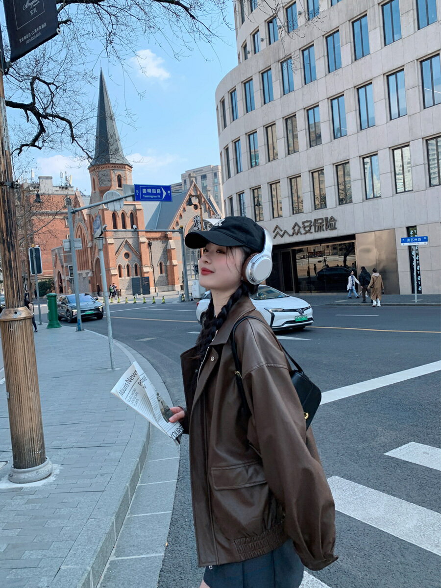 棕色皮衣外套女2024秋冬新款小個子港風復古加絨皮夾克美拉德機車【淘夢屋】