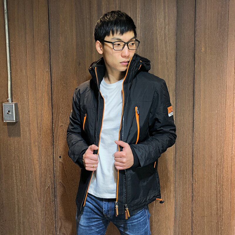 美國百分百【Superdry】極度乾燥 Attacker 風衣 連帽 防風外套 夾克 刷毛 男 黑橘色 S號 BE26