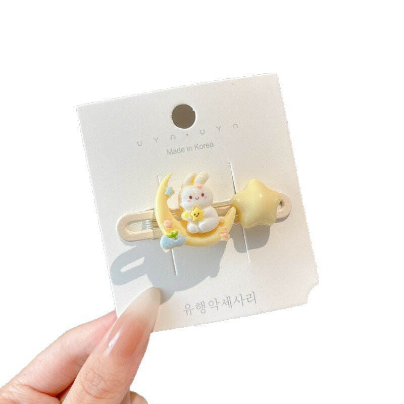 【台灣現貨】時尚配件 髮飾 髮夾 鯊魚夾 大嘴夾 邊夾  2025新款秋冬毛絨髮夾拍照氛圍感神器髮卡高階感女生夾子髮飾頭飾 1