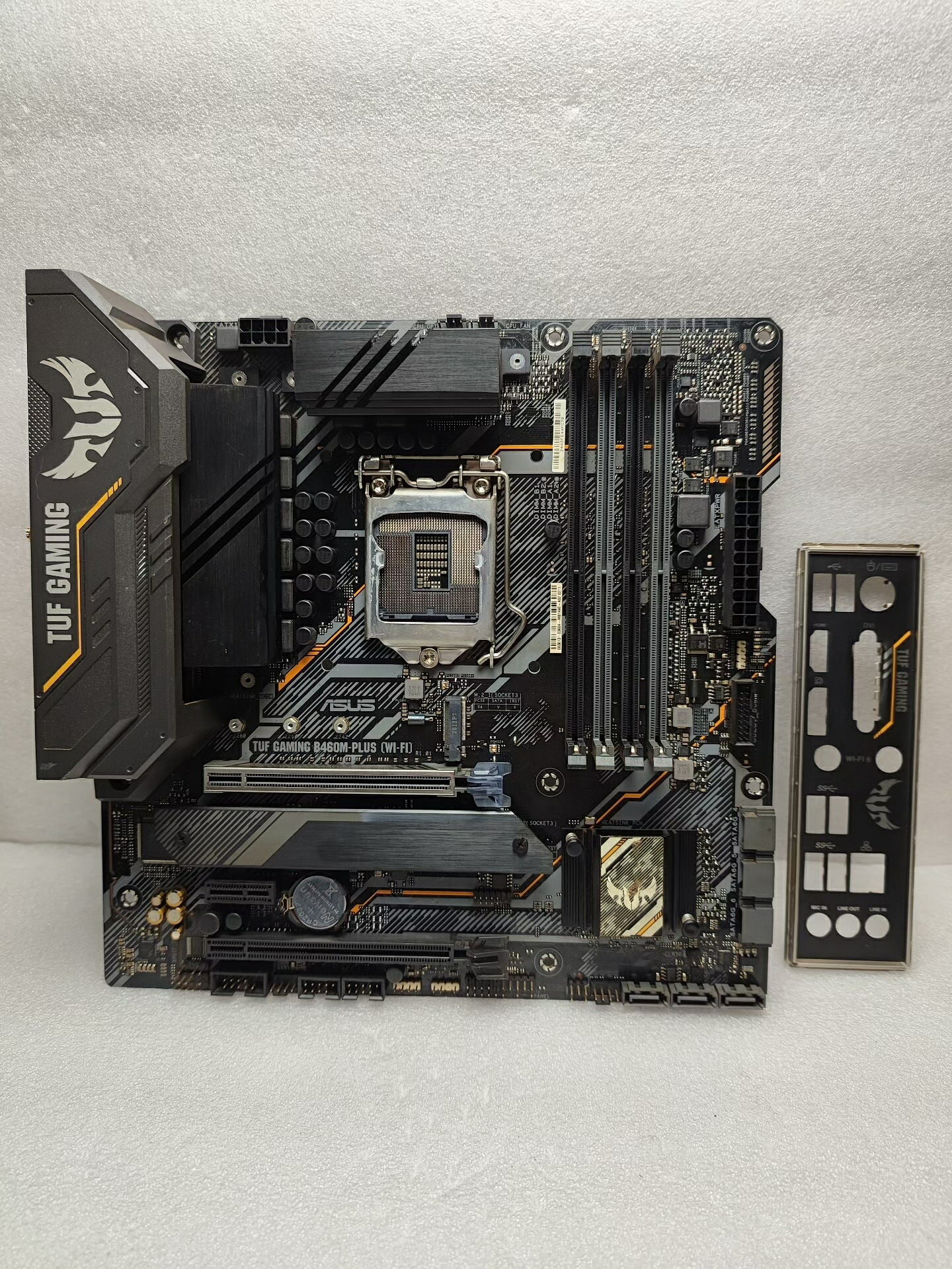 華碩TUF GAMING B460M-PLUS WIFI主機板 不封機器碼 原裝擋板 功能正常無暗病 實物拍攝 退貨保障 電競主機板