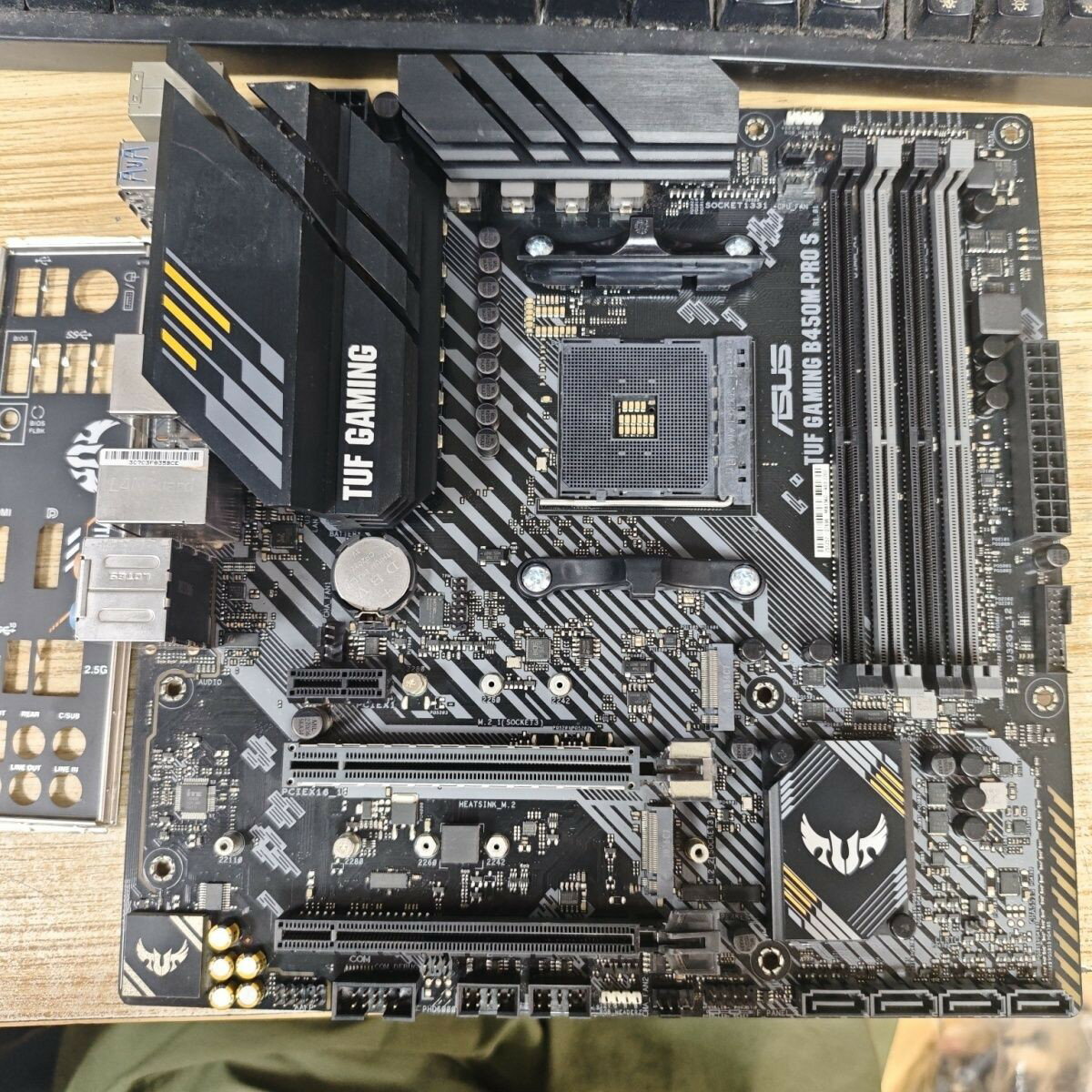 華碩TUF B450M-PRO-S重炮手搭R5 5600套裝 電競遊戲主機板 2.5G網絡卡 高效能處理器 電腦組裝AMD平臺 吃雞神器