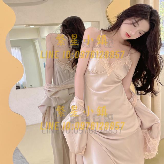 睡裙性感吊帶睡衣女夏天冰絲時尚氣質舒適純欲風帶胸墊連身裙【繁星小鎮】