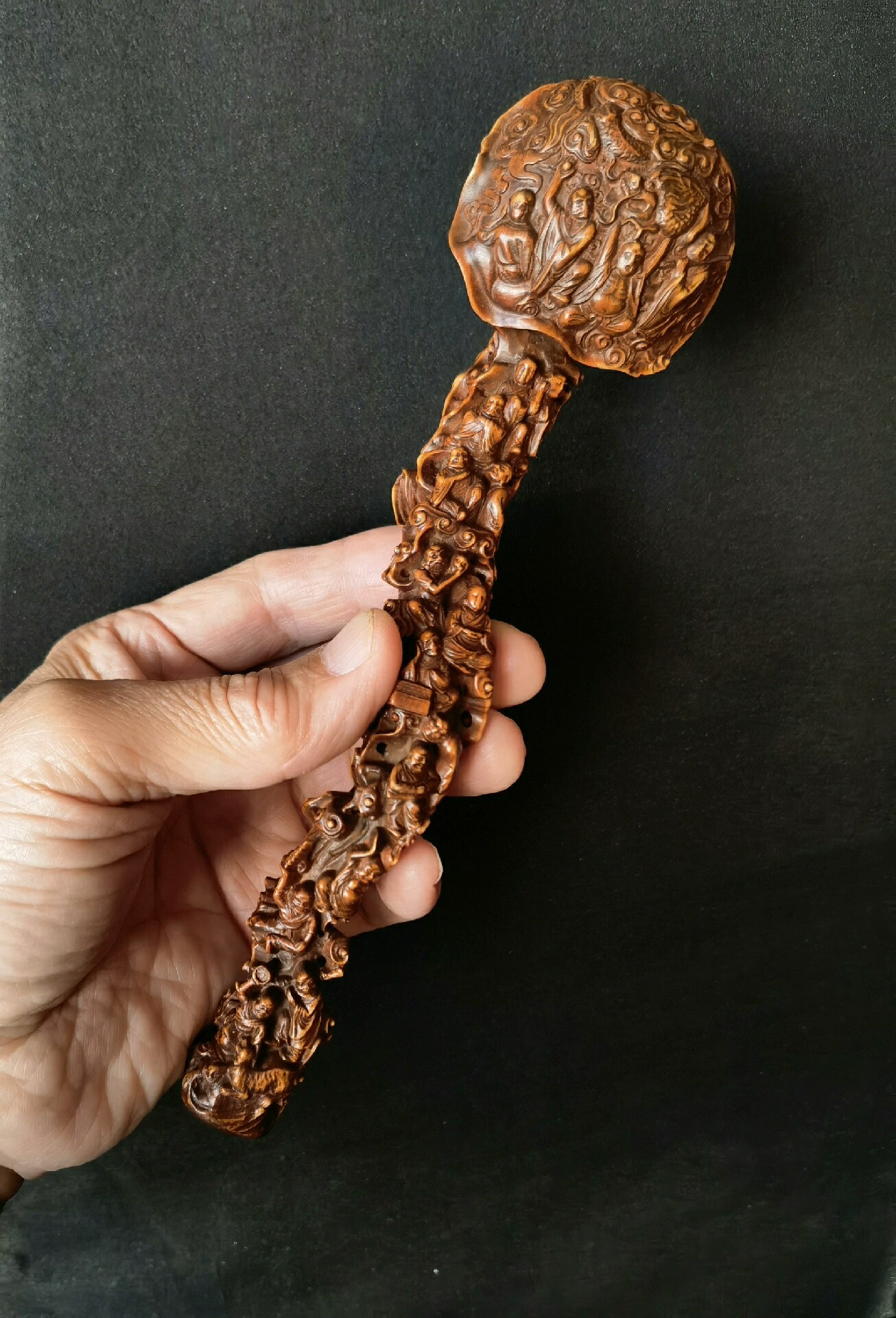 小葉黃楊木雕手把件擺飾～如意十八羅漢，長20釐米，重約49克