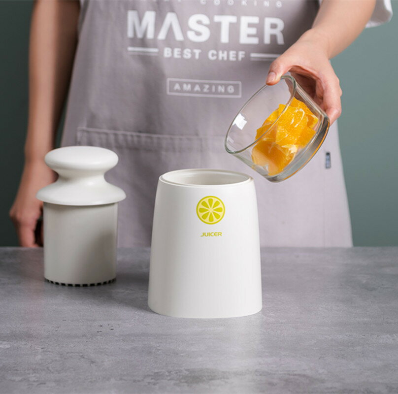 【清倉】送榨汁杯 手動榨汁機小型便攜式家用壓榨器橙子橙汁檸檬