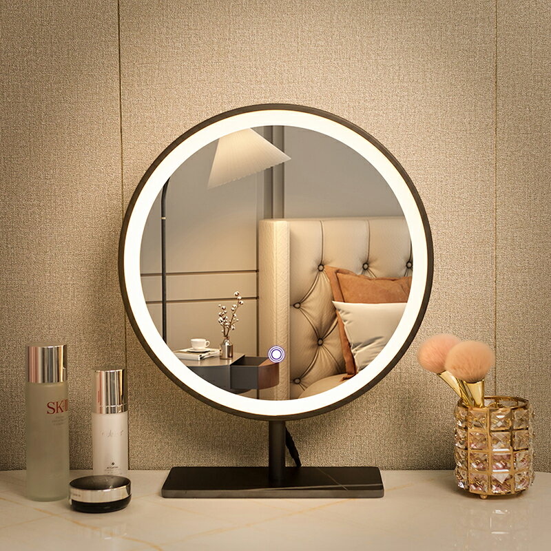 LED梳妝鏡 化妝鏡 梳妝鏡 簡約智能桌面台式可旋轉補光梳妝鏡 學生輕奢led帶燈充電化妝鏡子『xy17506』